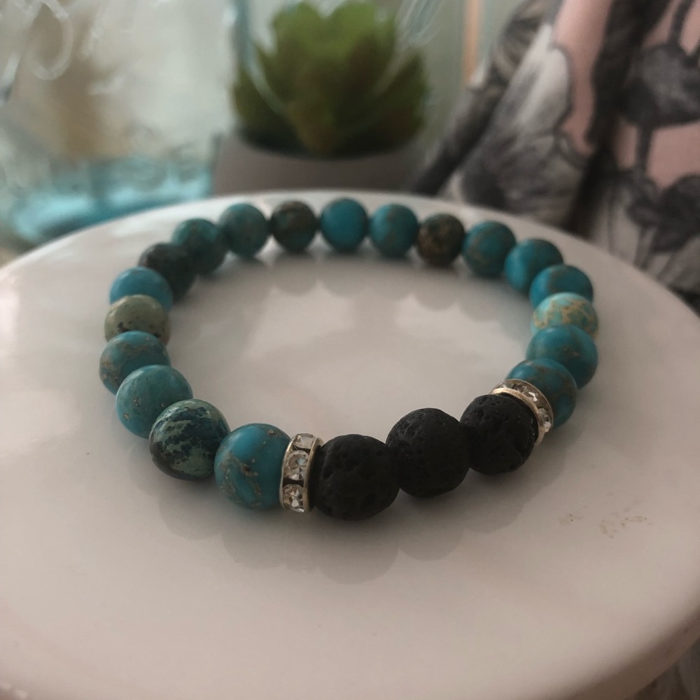 Essential oil diffusing bracelets - Picture 2 of 8
